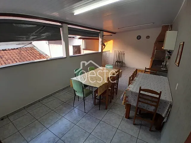 Sobrado com 125m² 3 quartos e 1 banheiro, à venda, no bairro Vila Pântano II em Santa Bárbara D'Oeste