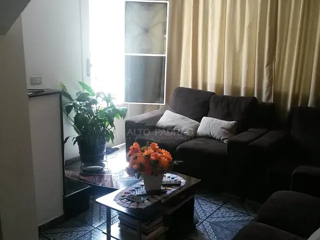 Sobrado com 136m² 3 quartos e 1 banheiro, à venda, no bairro Jardim Rosina em Mauá