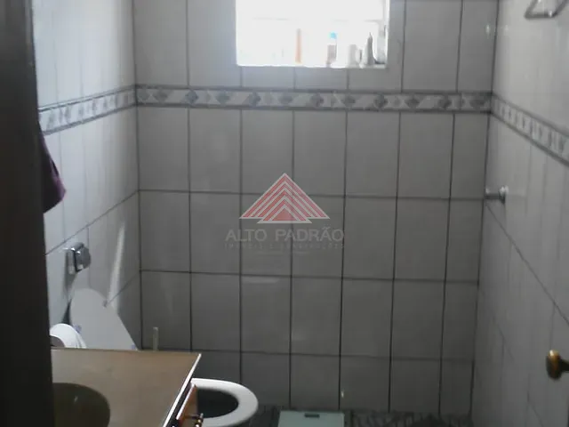 Sobrado com 136m² 3 quartos e 1 banheiro, à venda, no bairro Jardim Rosina em Mauá