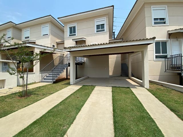 Sobrado com 143m² 3 quartos e 5 banheiros, à venda, no bairro Jardim da Glória em Cotia