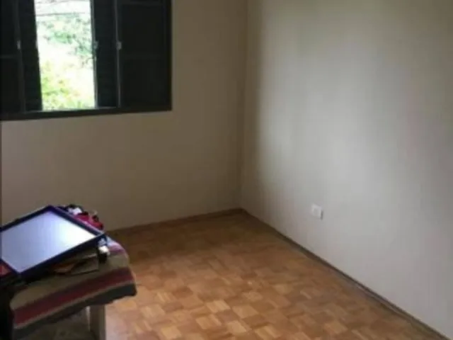 Sobrado 5 quartos e 5 banheiros, à venda, no bairro Vila Scarpelli em Santo André