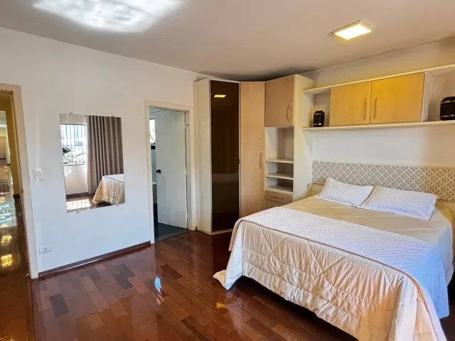 Sobrado 3 quartos e 5 banheiros, para alugar, no bairro Vila Eldízia em Santo André
