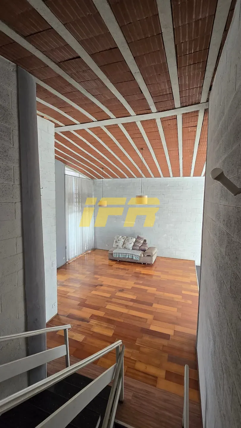 Sobrado, 3 quartos, 207 m² - Foto 2