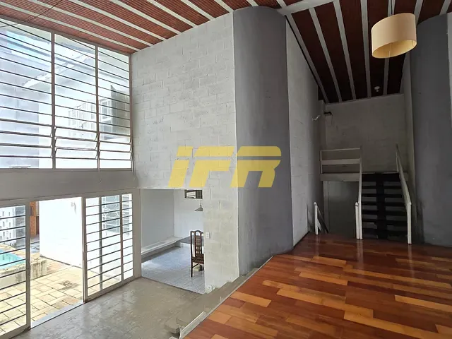 Sobrado com 250m² 3 quartos e 3 banheiros, à venda, no bairro Centro em Taubaté