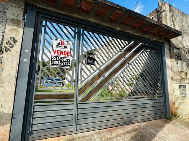 Sobrado com 375m² 2 quartos e 2 banheiros, à venda, no bairro Jardim Victória em Itapecerica da Serra
