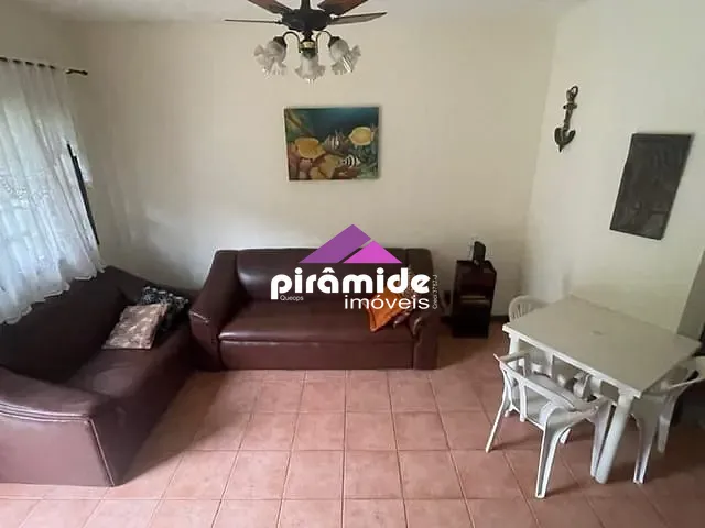 Sobrado com 140m² 3 quartos e 2 banheiros, à venda, no bairro Martim de Sá em Caraguatatuba