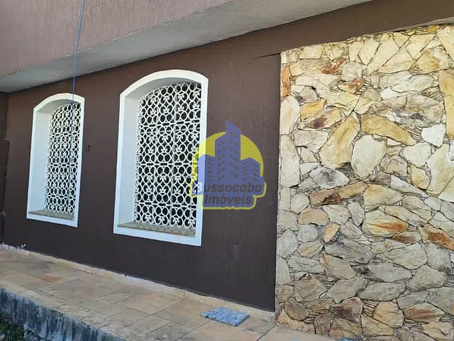 Sobrado com 258m² 3 quartos e 2 banheiros, à venda, no bairro Jaguaribe em Osasco