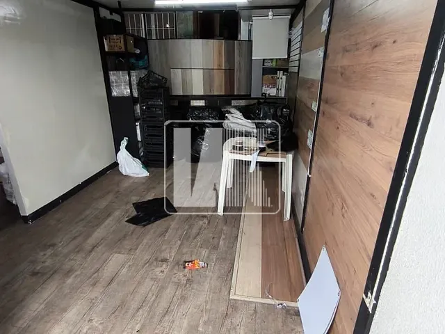 Casa à venda ou para alugar, no bairro Vila Valparaíso em Santo André
