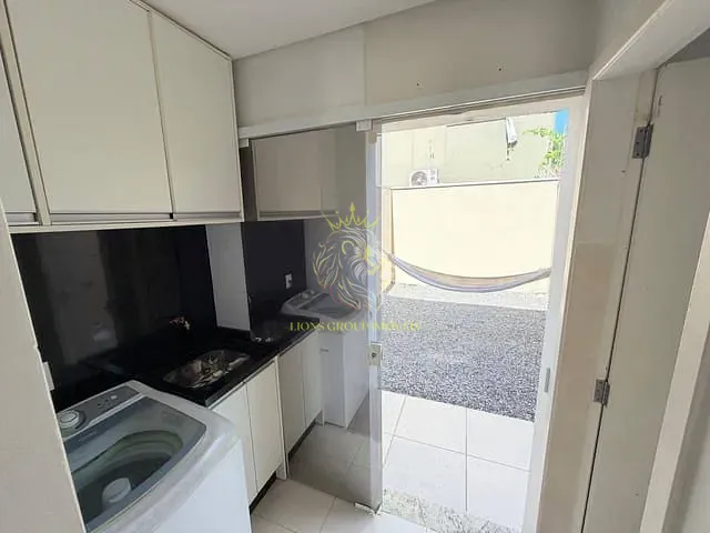 Sobrado 2 quartos e 2 banheiros, à venda, no bairro São Francisco de Assis em Camboriú