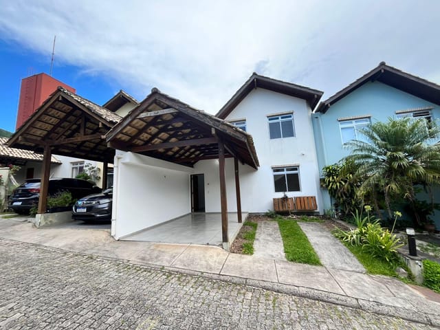 Casa com 158m² 3 quartos e 2 banheiros, para alugar, no bairro Santo Antônio de Lisboa em Florianópolis