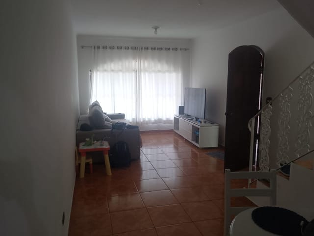 Sobrado 2 quartos e 2 banheiros, à venda, no bairro Jardim Vergueiro em São Paulo