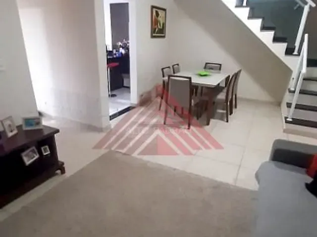 Sobrado com 280m² 3 quartos e 1 banheiro, à venda, no bairro Jardim Santa Lídia em Mauá