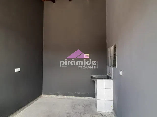 Sobrado com 250m² 4 quartos e 4 banheiros, à venda, no bairro Martim de Sá em Caraguatatuba