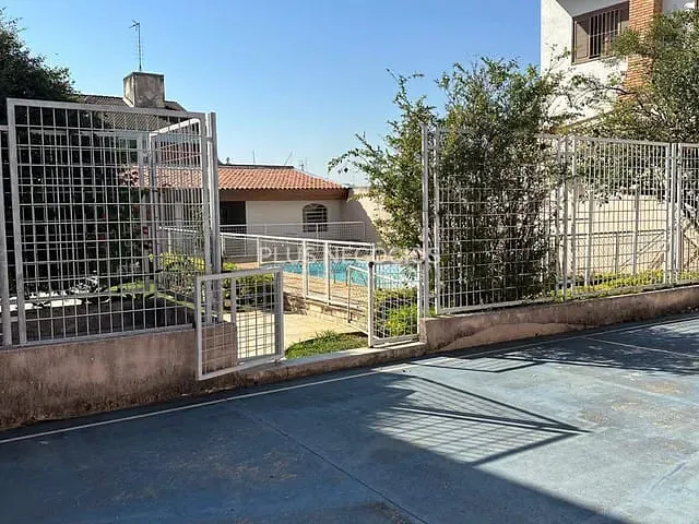 Sobrado com 960m² 5 quartos e 4 banheiros, à venda, no bairro Jardim Emília em Sorocaba