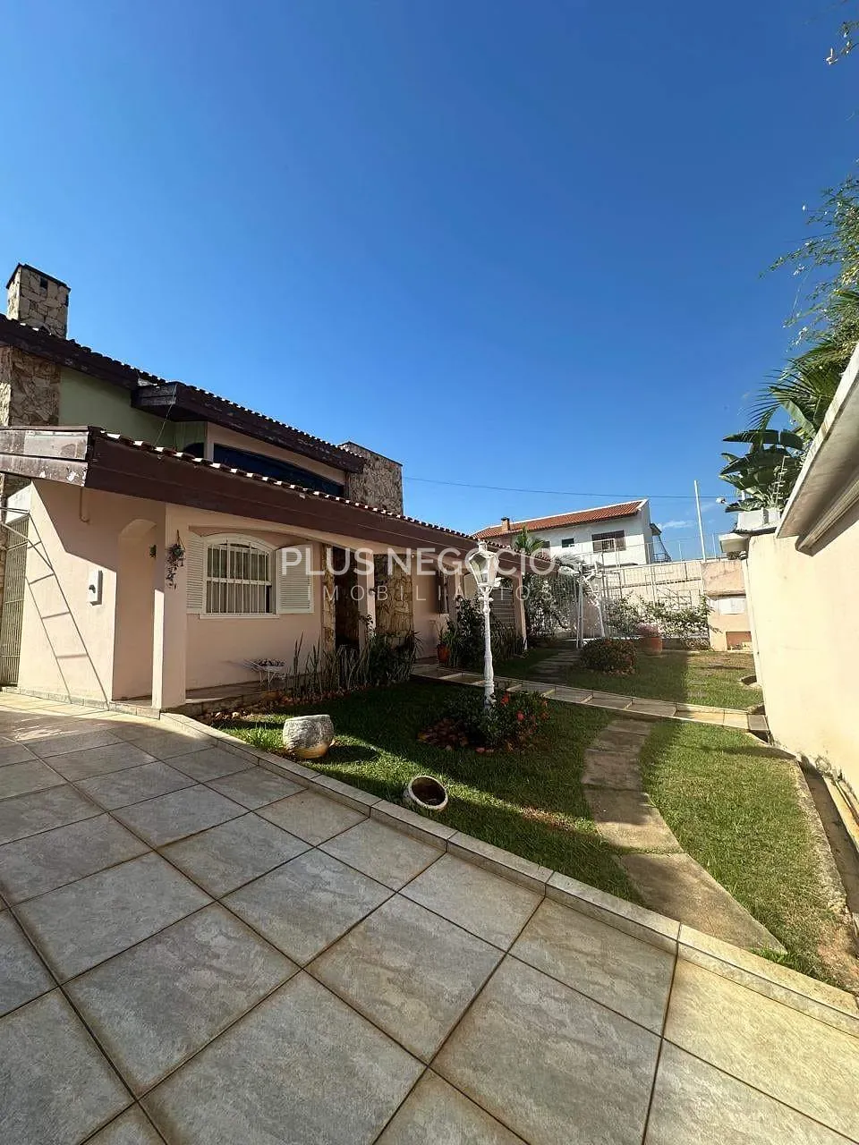 Sobrado, 5 quartos, 534 m² - Foto 1