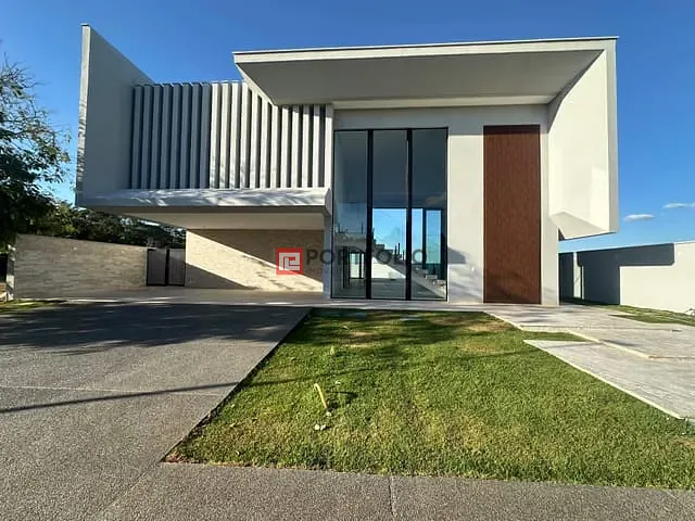 Sobrado com 640m² 5 quartos e 7 banheiros, à venda, no bairro Parque Cidade em Goiânia