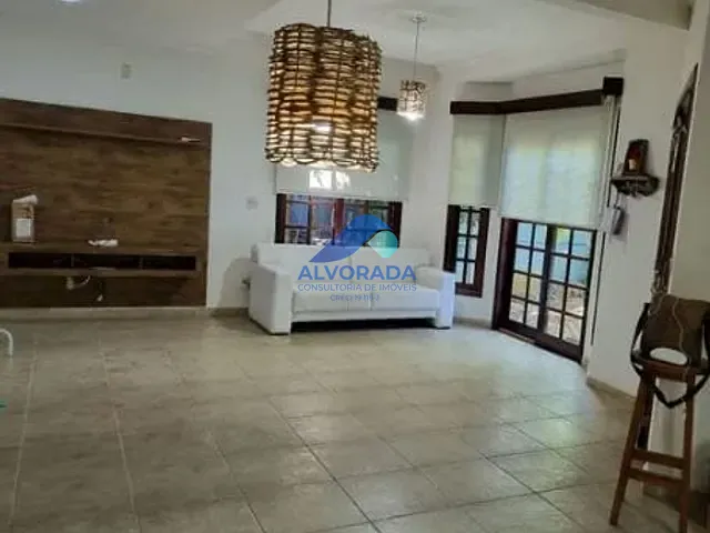 Sobrado com 253m² 5 quartos e 4 banheiros, à venda, no bairro Urbanova I em São José dos Campos