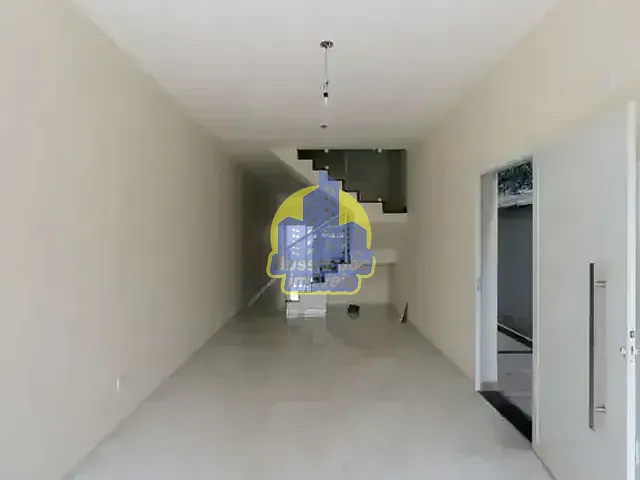 Sobrado com 150m² 3 quartos e 2 banheiros, à venda, no bairro Bela Vista em Osasco