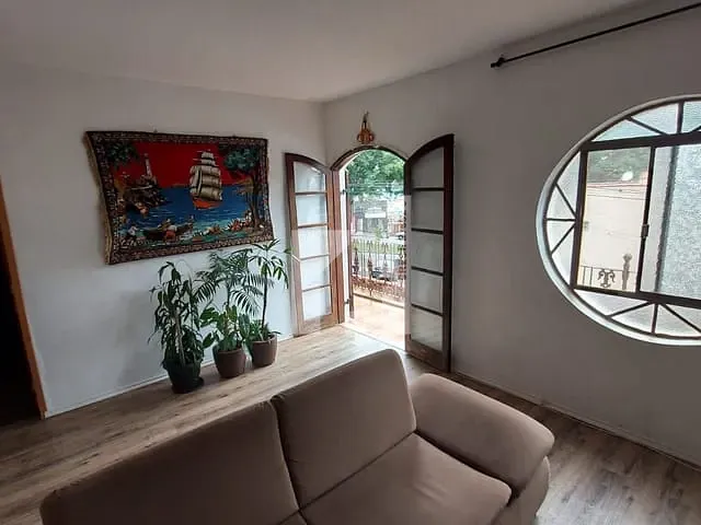 Sobrado com 300m² 3 quartos e 1 banheiro, à venda, no bairro Jardim Estádio em Jundiaí