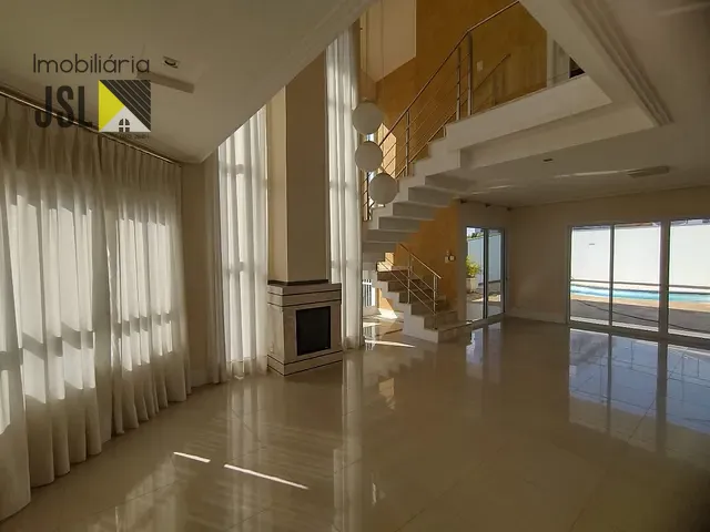 Sobrado com 555m² 3 quartos e 3 banheiros, à venda, no bairro Residencial Santa Helena em Caçapava