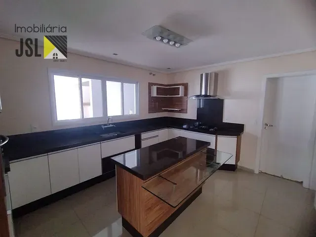 Sobrado com 555m² 3 quartos e 3 banheiros, à venda, no bairro Residencial Santa Helena em Caçapava