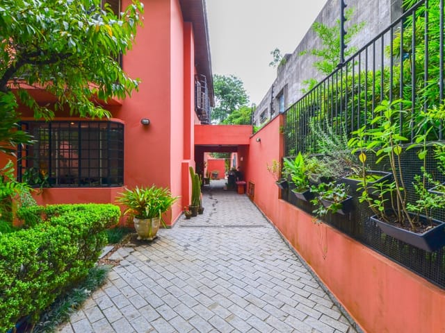 Foto do Sobrado - Sobrado para venda em Jardim Morumbi com 4 quartos, sendo 2 suítes , 386m² | Lares e Andares Imóveis