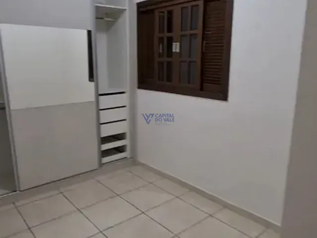 Sobrado com 135m² 3 quartos e 3 banheiros, à venda, no bairro Jardim Augusta em São José dos Campos