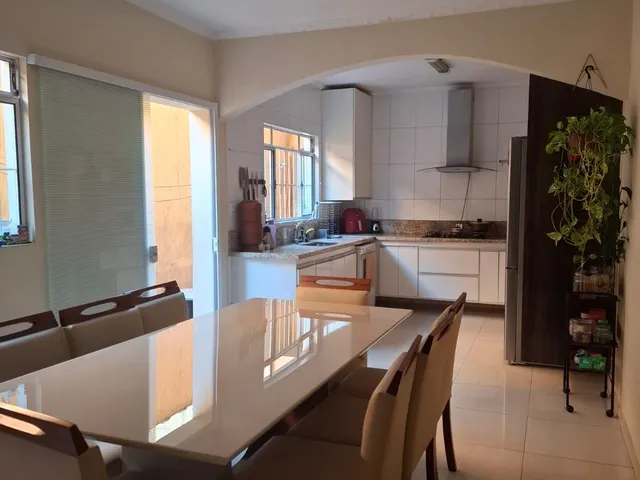 Sobrado 4 quartos e 3 banheiros, à venda, no bairro Jardim Rina em Santo André
