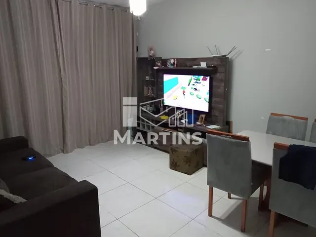 Sobrado 3 quartos e 2 banheiros, à venda, no bairro Jardim São Judas Tadeu em Taboão da Serra
