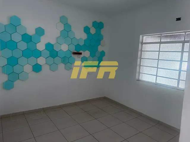Sobrado com 846m², à venda, no bairro Jardim Bela Vista em Taubaté