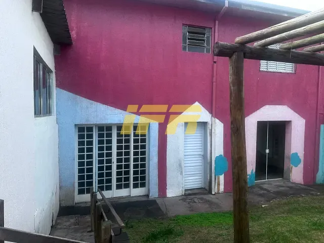 Sobrado com 846m², à venda, no bairro Jardim Bela Vista em Taubaté