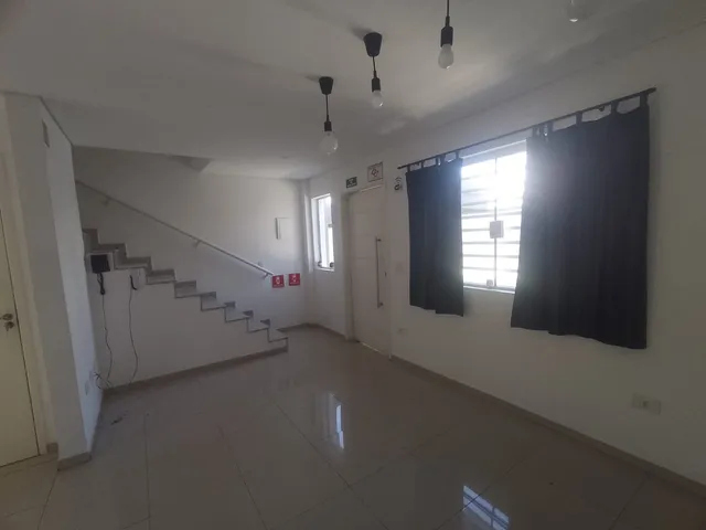 Sobrado com 75m², para alugar, no bairro Vila Bertioga em São Paulo