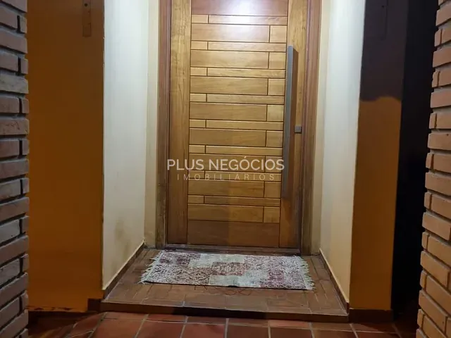 Sobrado com 300m² 4 quartos e 3 banheiros, à venda, no bairro Vila Leão em Sorocaba