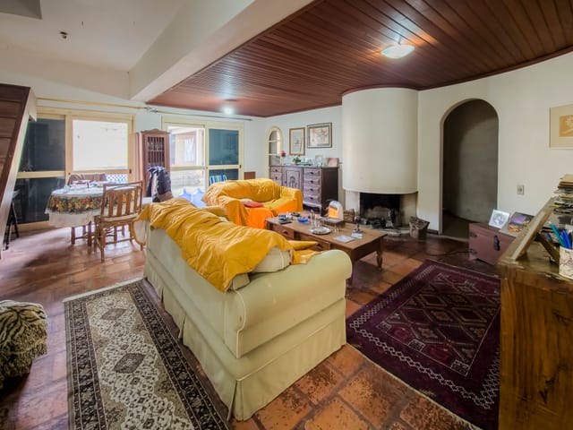 Casa com 300m² 3 quartos e 2 banheiros, à venda, no bairro Fragata em Pelotas