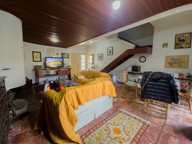 Casa com 300m² 3 quartos e 2 banheiros, à venda, no bairro Fragata em Pelotas