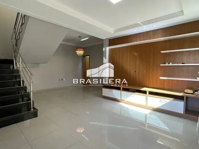 Sobrado com 190m² 3 quartos e 3 banheiros, à venda, no bairro Moinho dos Ventos em Goiânia