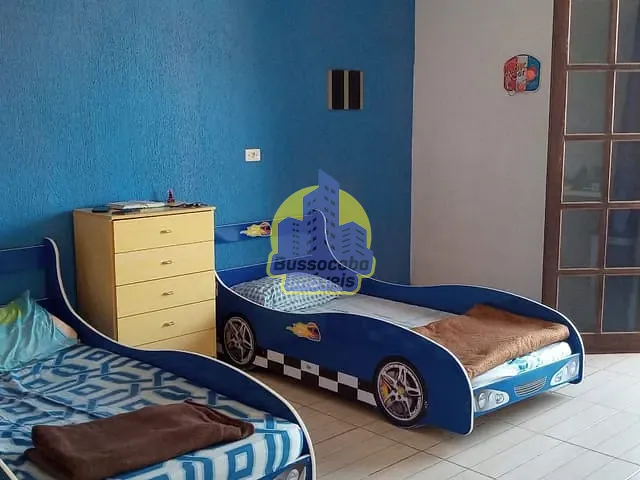 Sobrado com 275m² 4 quartos e 2 banheiros, à venda, no bairro Santa Maria em Osasco