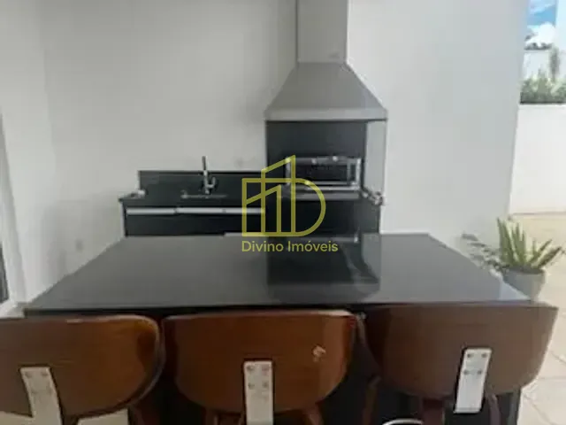 Sobrado com 360m² 4 quartos e 2 banheiros, à venda, no bairro Parque Campolim em Sorocaba