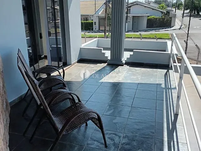 Sobrado com 351m² 3 quartos e 1 banheiro, à venda, no bairro Jardim Rezek II em Artur Nogueira