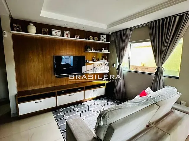 Sobrado com 190m² 3 quartos e 3 banheiros, à venda, no bairro Moinho dos Ventos em Goiânia