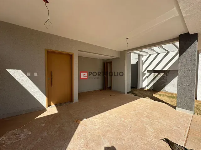 Sobrado com 230m² 3 quartos e 3 banheiros, à venda, no bairro Residencial Jardins Lyon em Aparecida de Goiânia