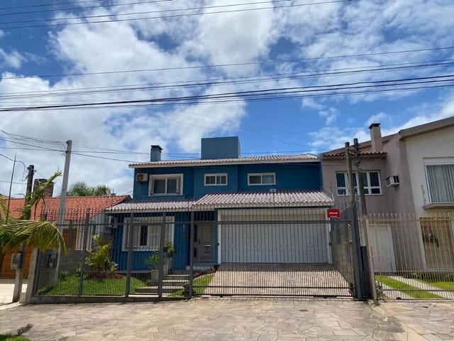 Casa com 385m² 3 quartos e 1 banheiro, à venda, no bairro Centro em Pelotas