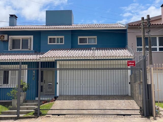 Casa com 385m² 3 quartos e 1 banheiro, à venda, no bairro Centro em Pelotas