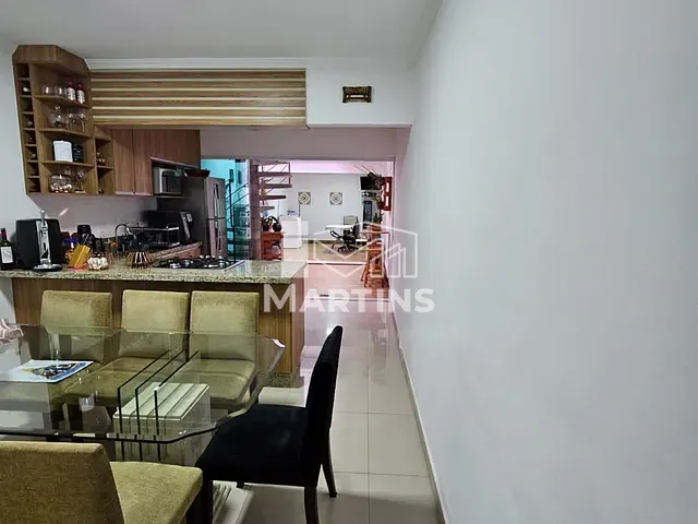 Sobrado 3 quartos e 2 banheiros, à venda, no bairro Jardim Elizabeth em São Paulo