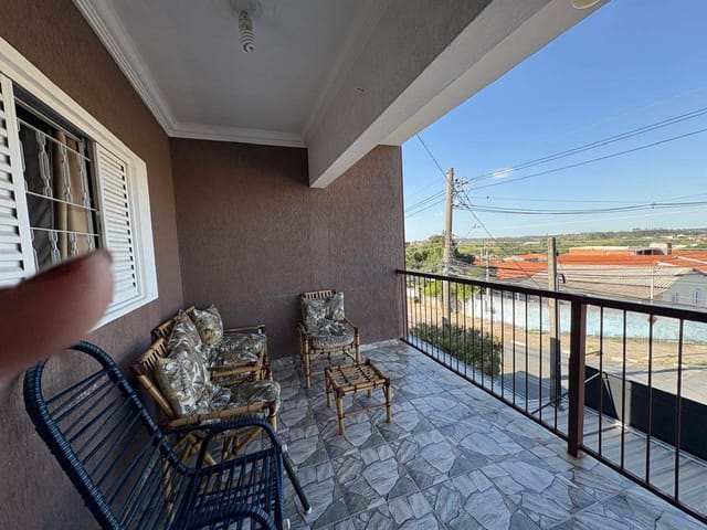 Sobrado com 250m² 3 quartos e 2 banheiros, à venda, no bairro Jardim Novo Maracanã em Campinas