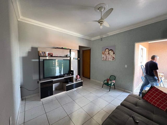 Sobrado com 250m² 3 quartos e 2 banheiros, à venda, no bairro Jardim Novo Maracanã em Campinas