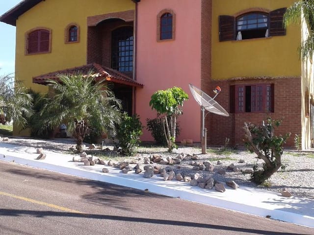 Foto do Sobrado - Sobrado residencial à venda, Village Parahybuna, Paraibuna. | INDEPENDENCE NEGOCIOS IMOBILIARIOS LTDA