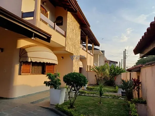 Sobrado com 500m² 5 quartos e 4 banheiros, à venda, no bairro Jardim das Indústrias em São José dos Campos