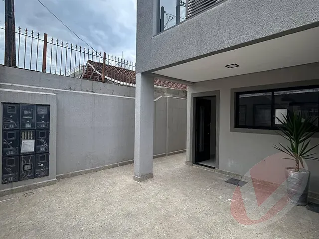 Sobrado com 110m² 3 quartos e 2 banheiros, à venda, no bairro Caiçara em Praia Grande