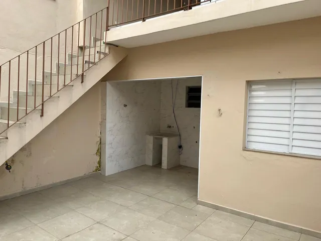 Sobrado 3 quartos e 4 banheiros, para alugar, no bairro Vila Valparaíso em Santo André